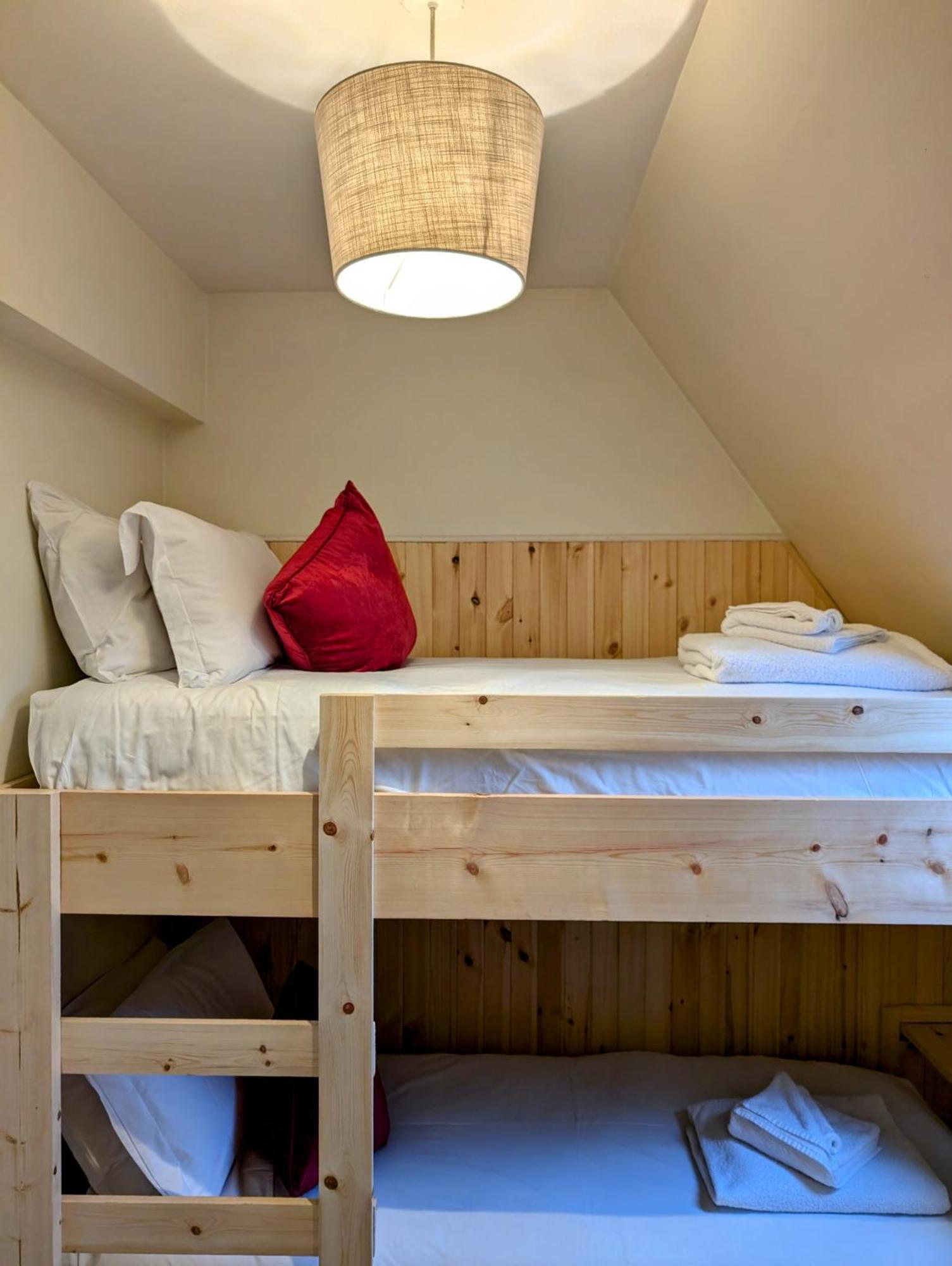 Harbour Guest House Тобермори Экстерьер фото